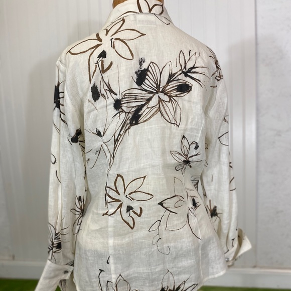 CARLISE | brown & white floral linen statement top - Picture 7 of 8